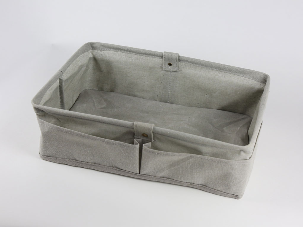 Rectangular-storage-case-with-pockets