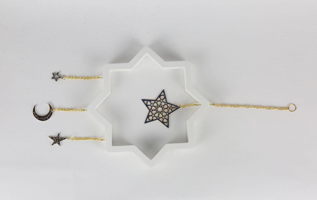white-star-dangling-decoration
