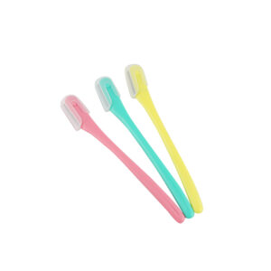 Daiso Japan Middle East|Razor for Face & Eyebrows Daiso Japan Middle East|Razor for Face & Eyebrows